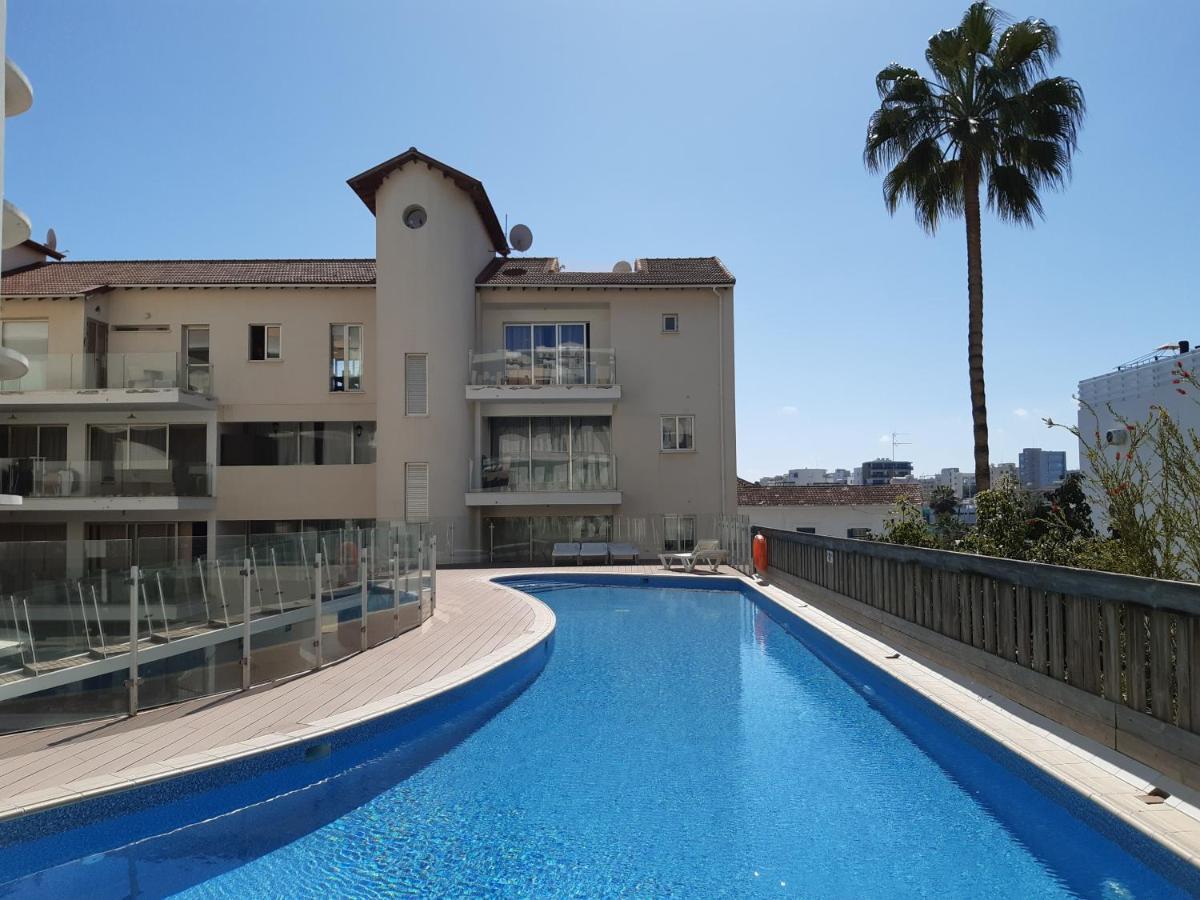 City Flats 2 Bedroom Apartment Larnaca Exteriör bild