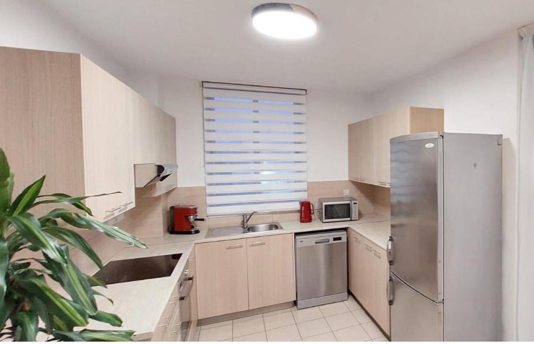 City Flats 2 Bedroom Apartment Larnaca Exteriör bild